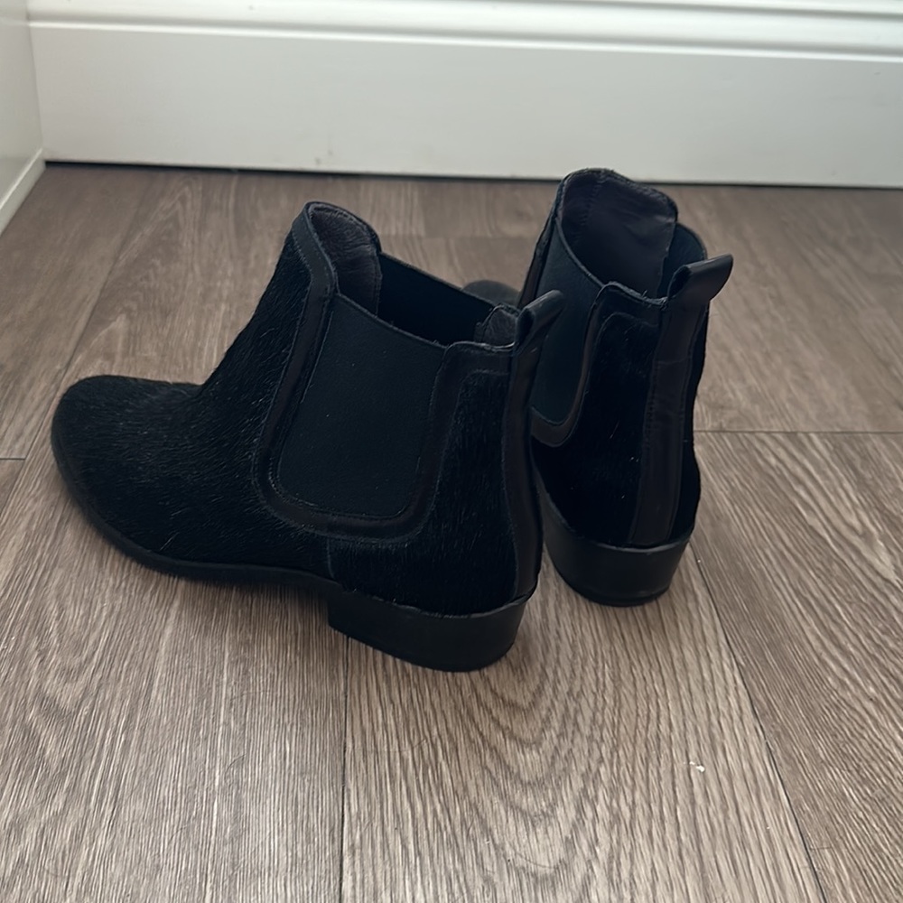 Shoes - Picture 2 of 2